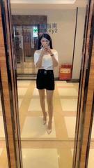 美甲店老板娘奶油彤彤