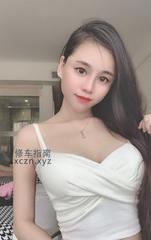 乳嫩粉白小项风骚熟女