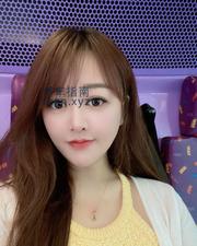 制服风韵十足小姑娘