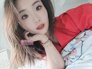 邻家女孩体贴的小尤物