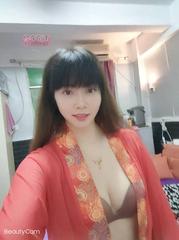 小坦克小红，水多