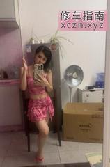 红唇颜值身材都属上品小奈