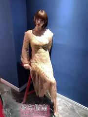 上品黑长直马子