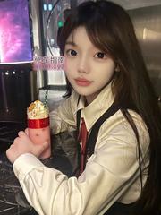 胸大马尾大奶熟女