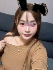 学妹身材丰满风骚水多轻熟女伊莉莎