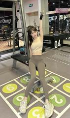 黄浦模特蜜臀大奶熟女