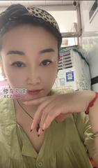 黑丝凸凹有致学生妹